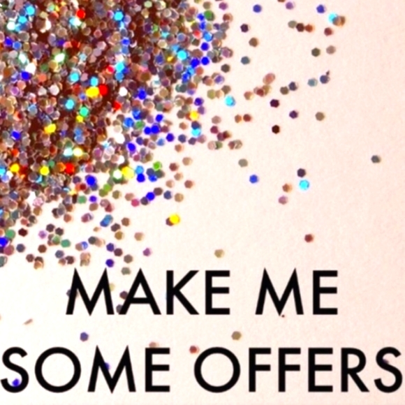 Items - Picture 1 of 1